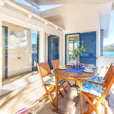 Sardinia Re - Bay Terrace Apartamento Porto Conte