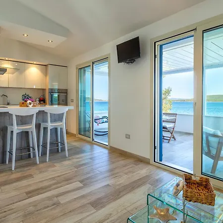 Sardinia Re - Bay Terrace Apartamento *